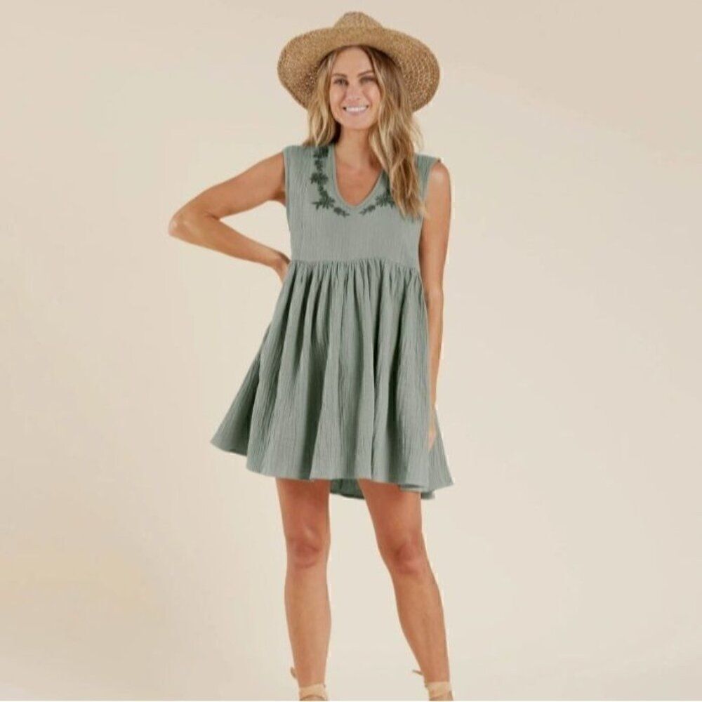 NWT! Rylee + Cru Women's Aqua Avery Embroidered Floral Dress